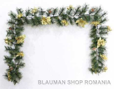 Ghirlanda Artificiala cu decoratiuni